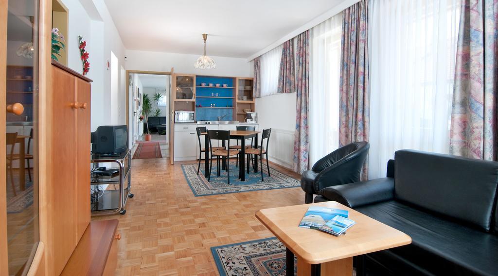 Gaestehaus Lutschounig Фаак ам Зее Екстериор снимка