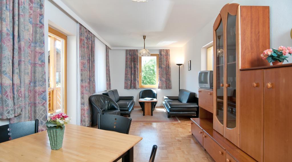 Gaestehaus Lutschounig Фаак ам Зее Екстериор снимка
