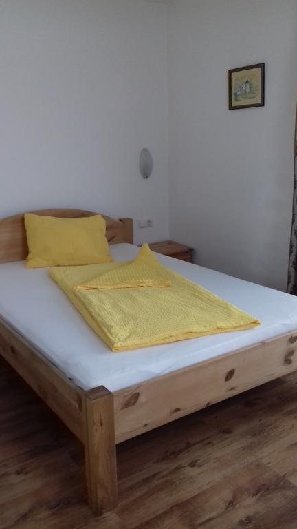 Gaestehaus Lutschounig Фаак ам Зее Екстериор снимка